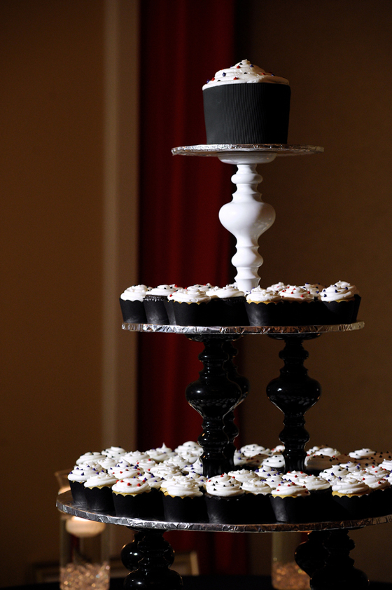 Black and White Wedding Cupcakes
